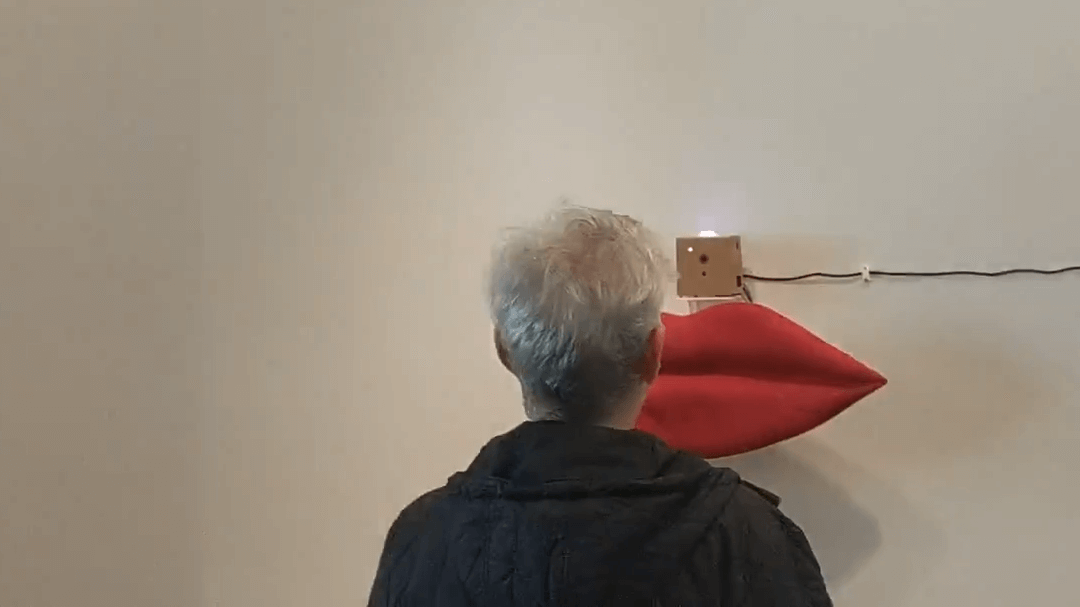 abstract art above text input box